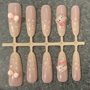 [M] 🎀🐱💅 10Pcs Wearable Press on Nails Long Hello Kitty Pink Bow Leopard Print